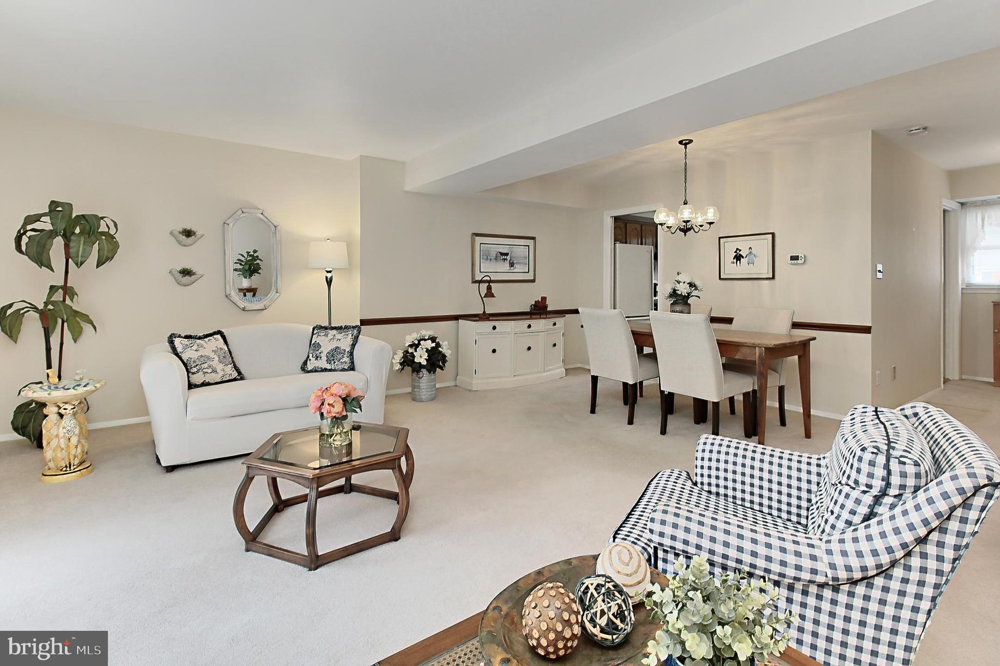 CARDINAL SQUARE - Residential