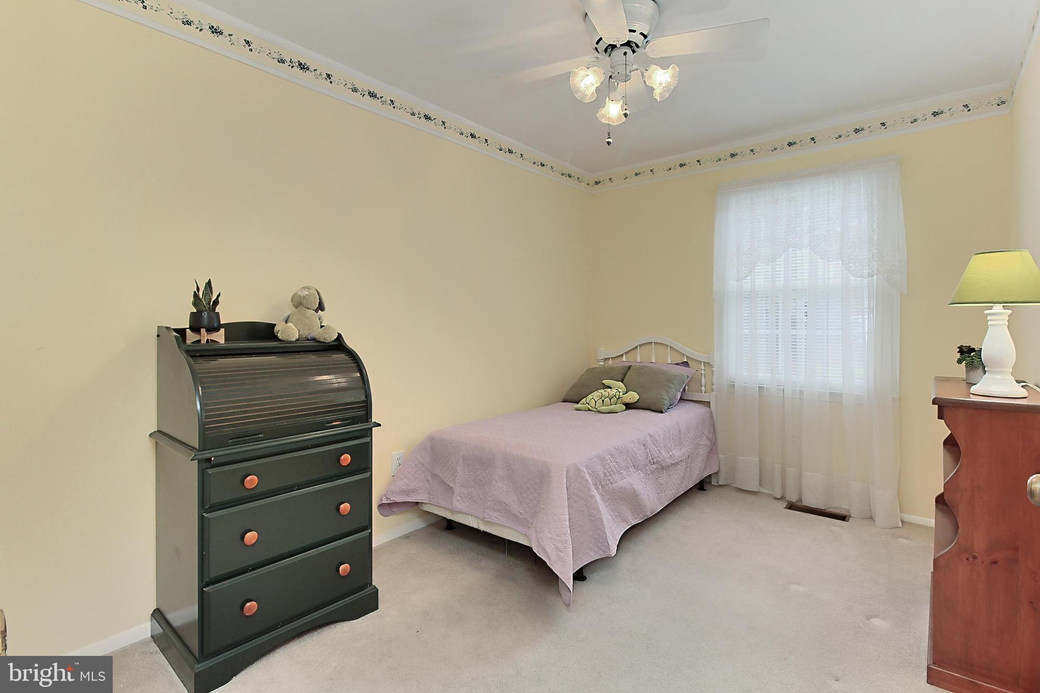 CARDINAL SQUARE - Residential