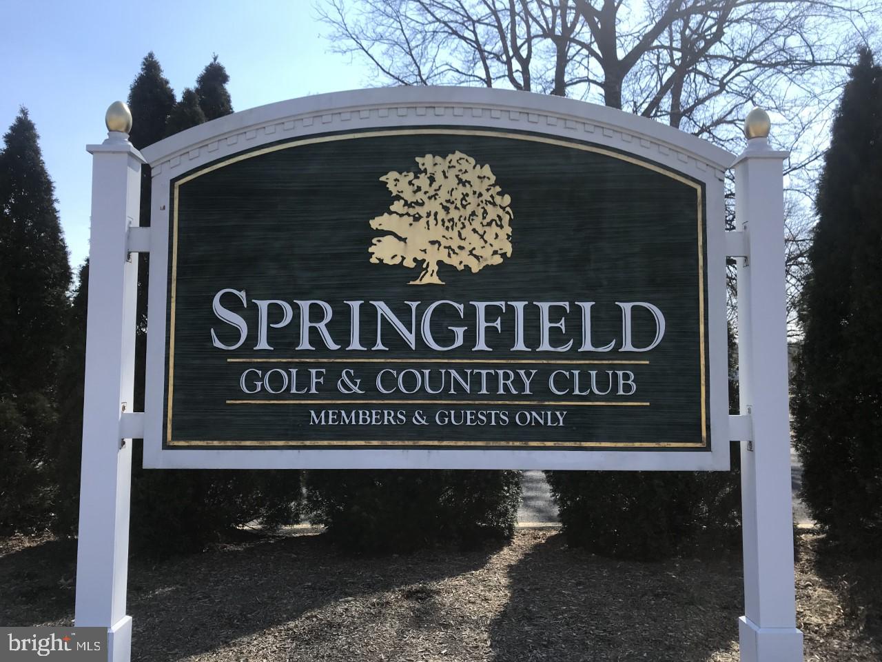 CARDINAL SQUARE - Residential