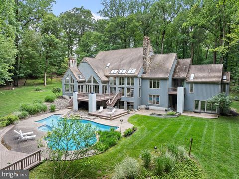 6 HUNT CLUB LANE MALVERN PA 19355