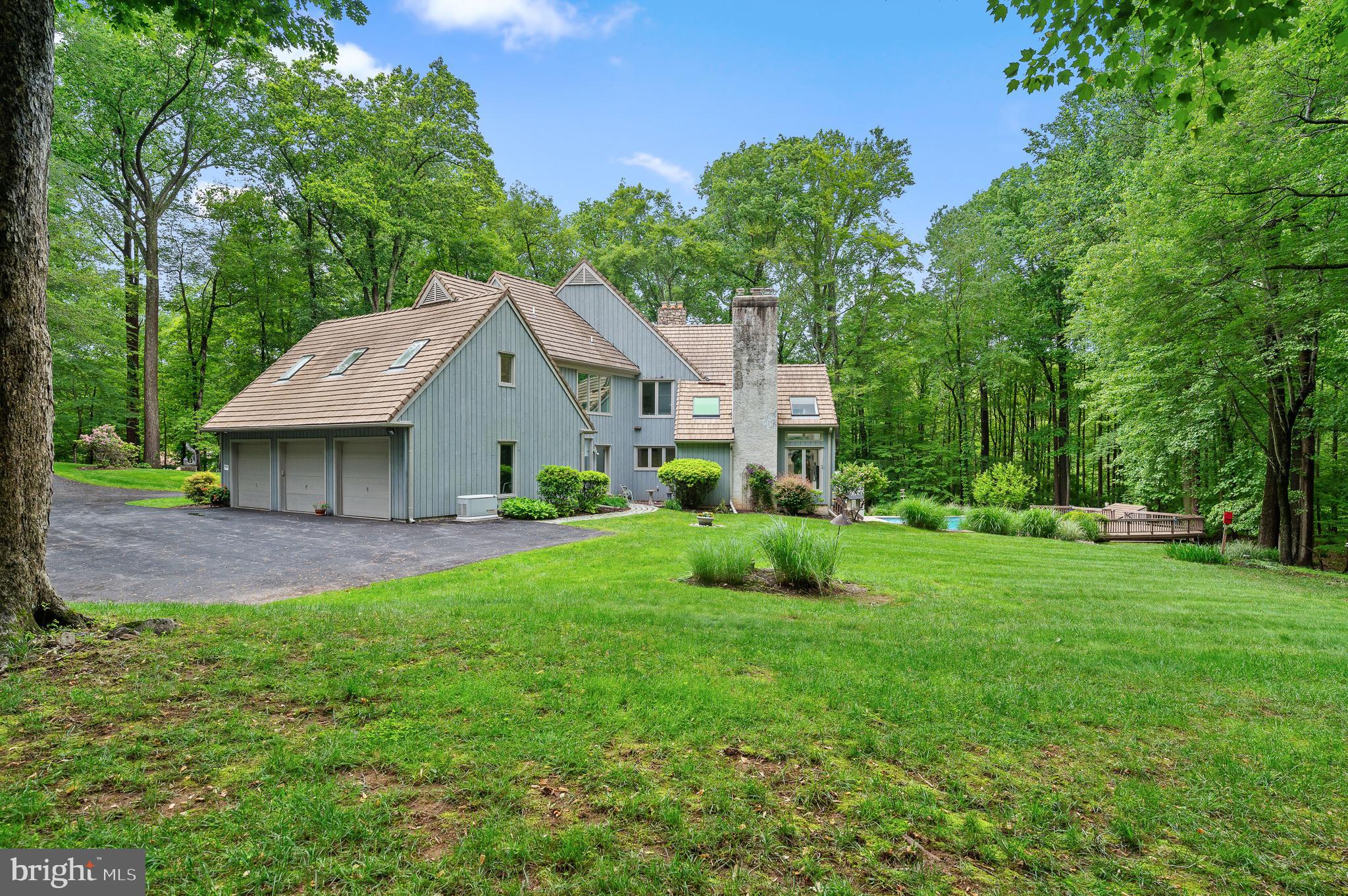 RADNOR HUNT - Residential