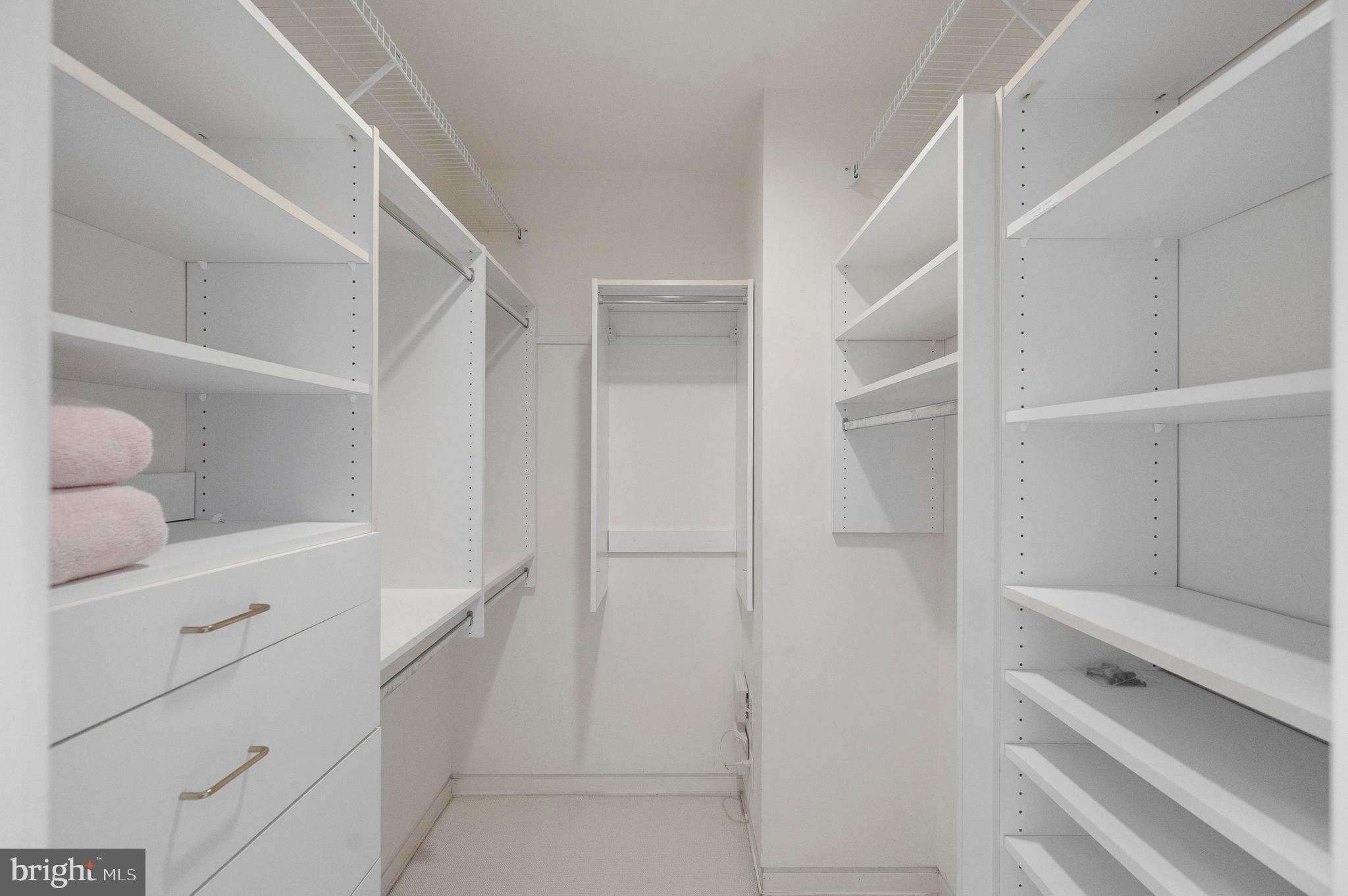 RADNOR HUNT - Residential