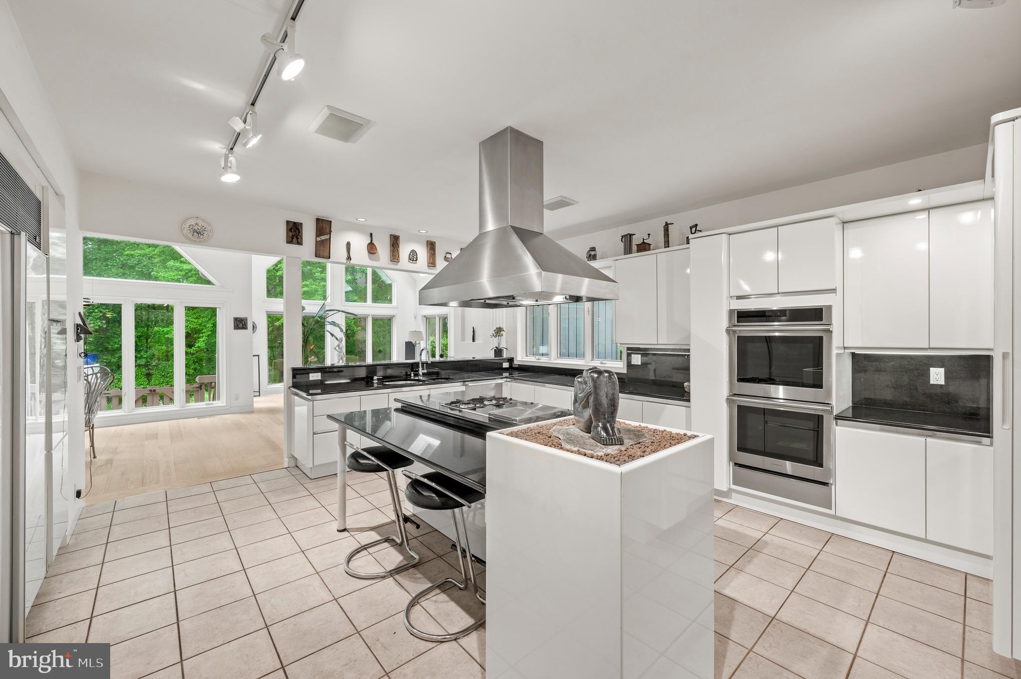 RADNOR HUNT - Residential