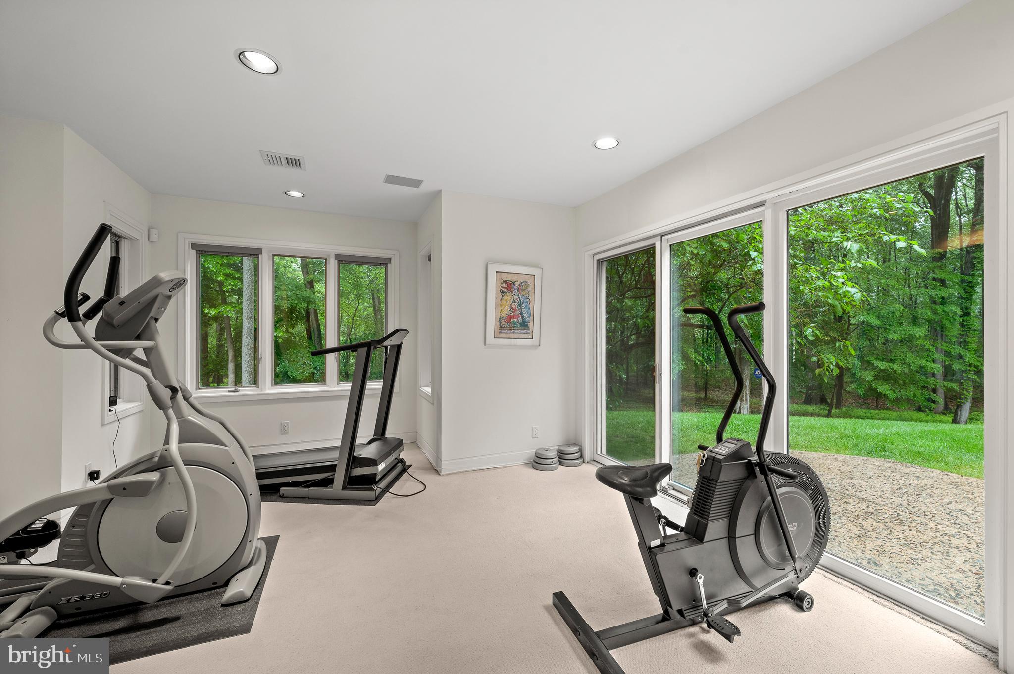 RADNOR HUNT - Residential