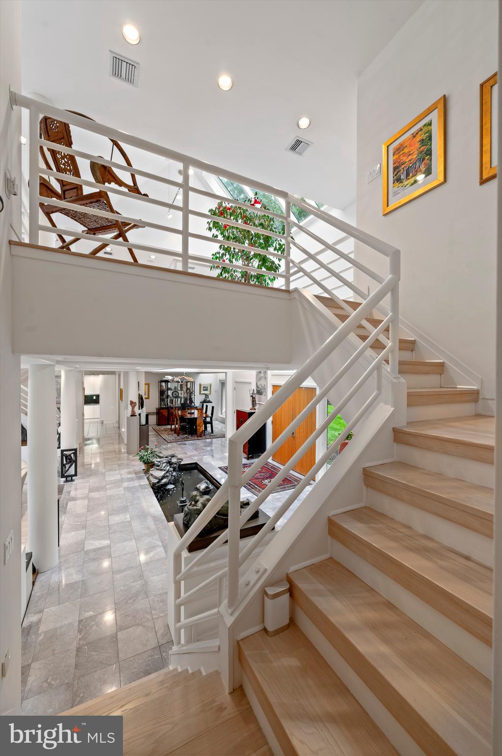 RADNOR HUNT - Residential