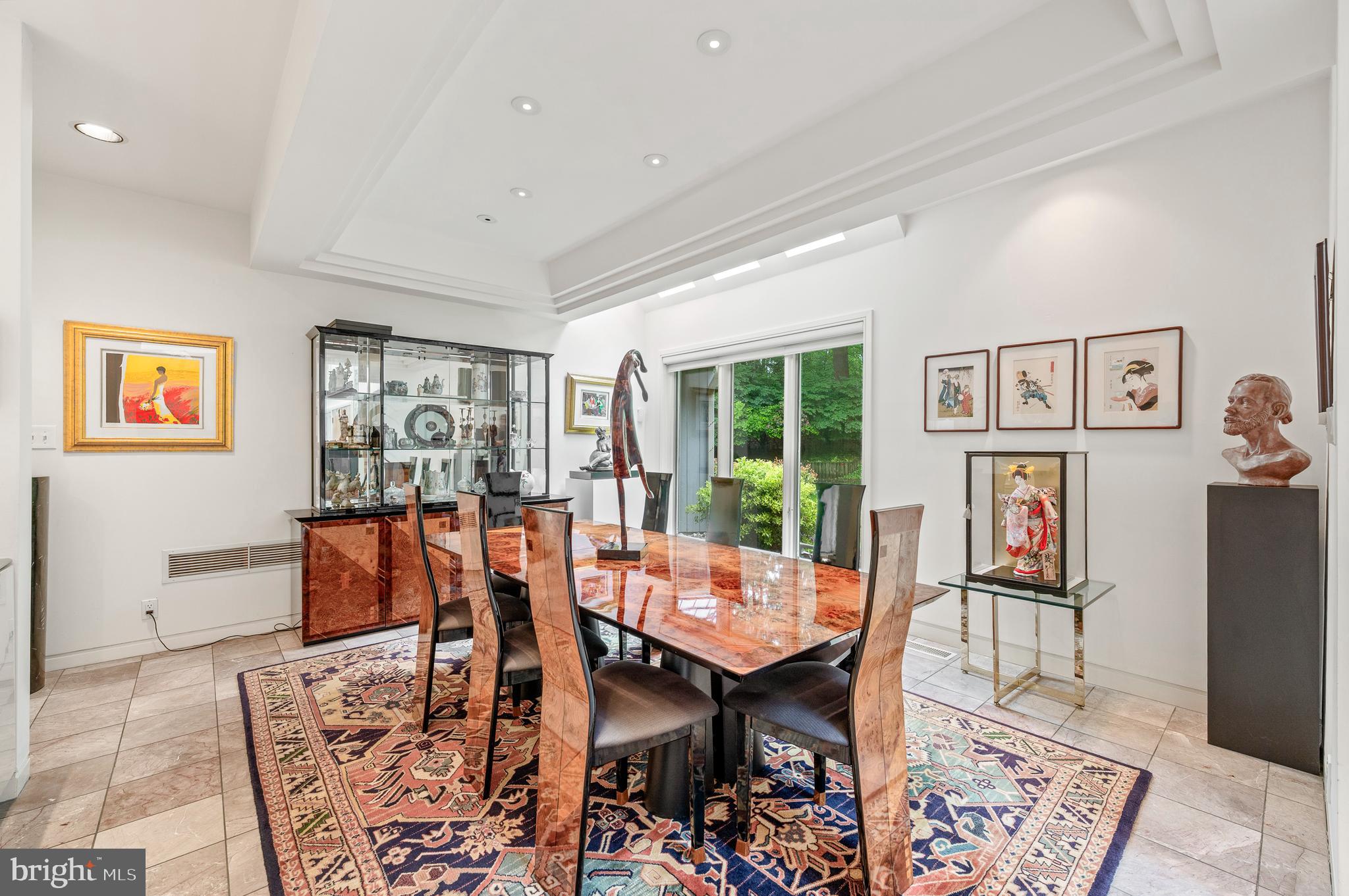 RADNOR HUNT - Residential