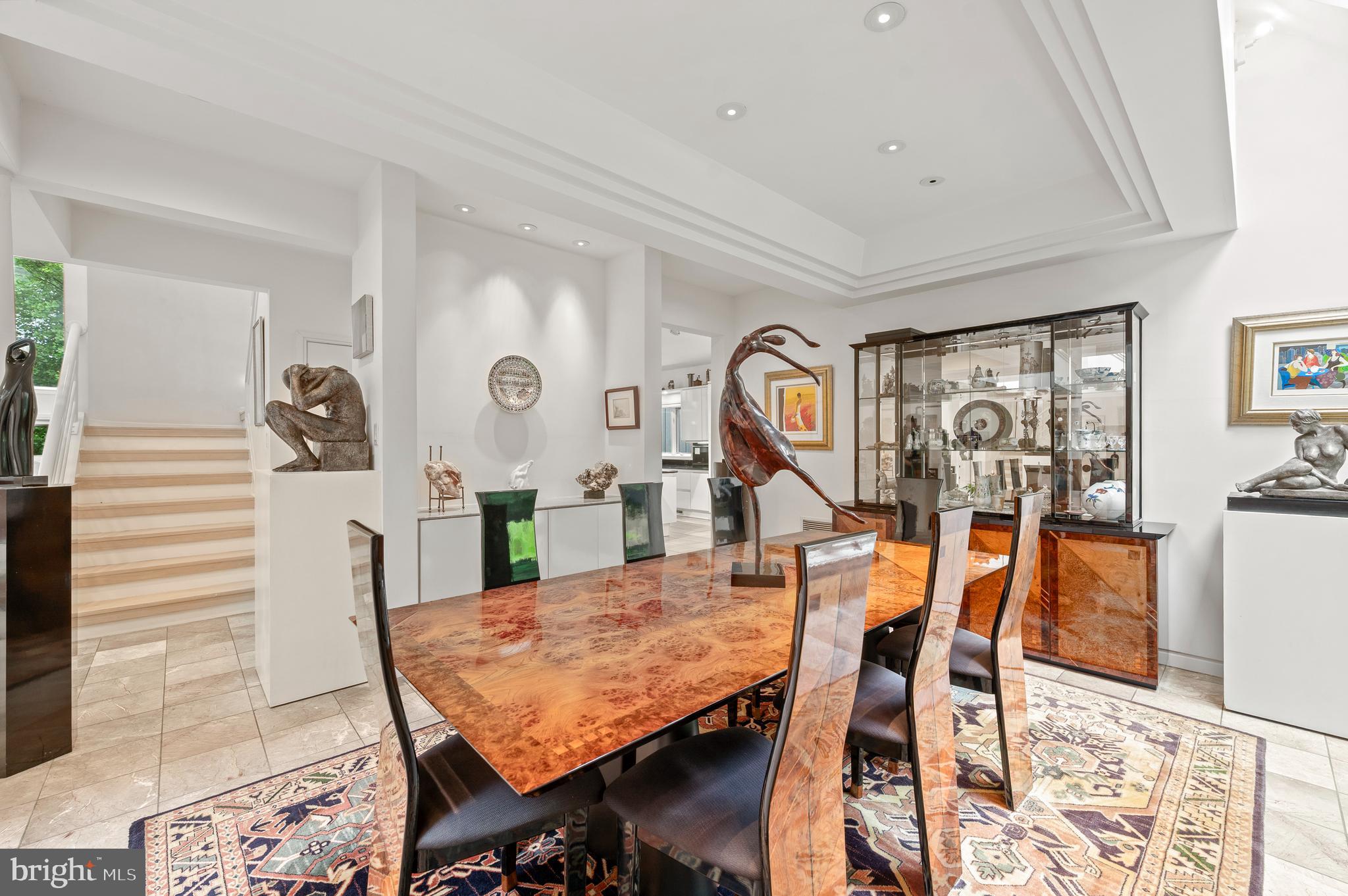 RADNOR HUNT - Residential