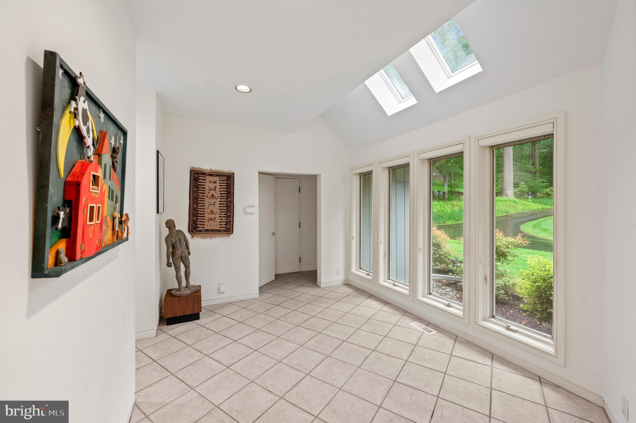 RADNOR HUNT - Residential