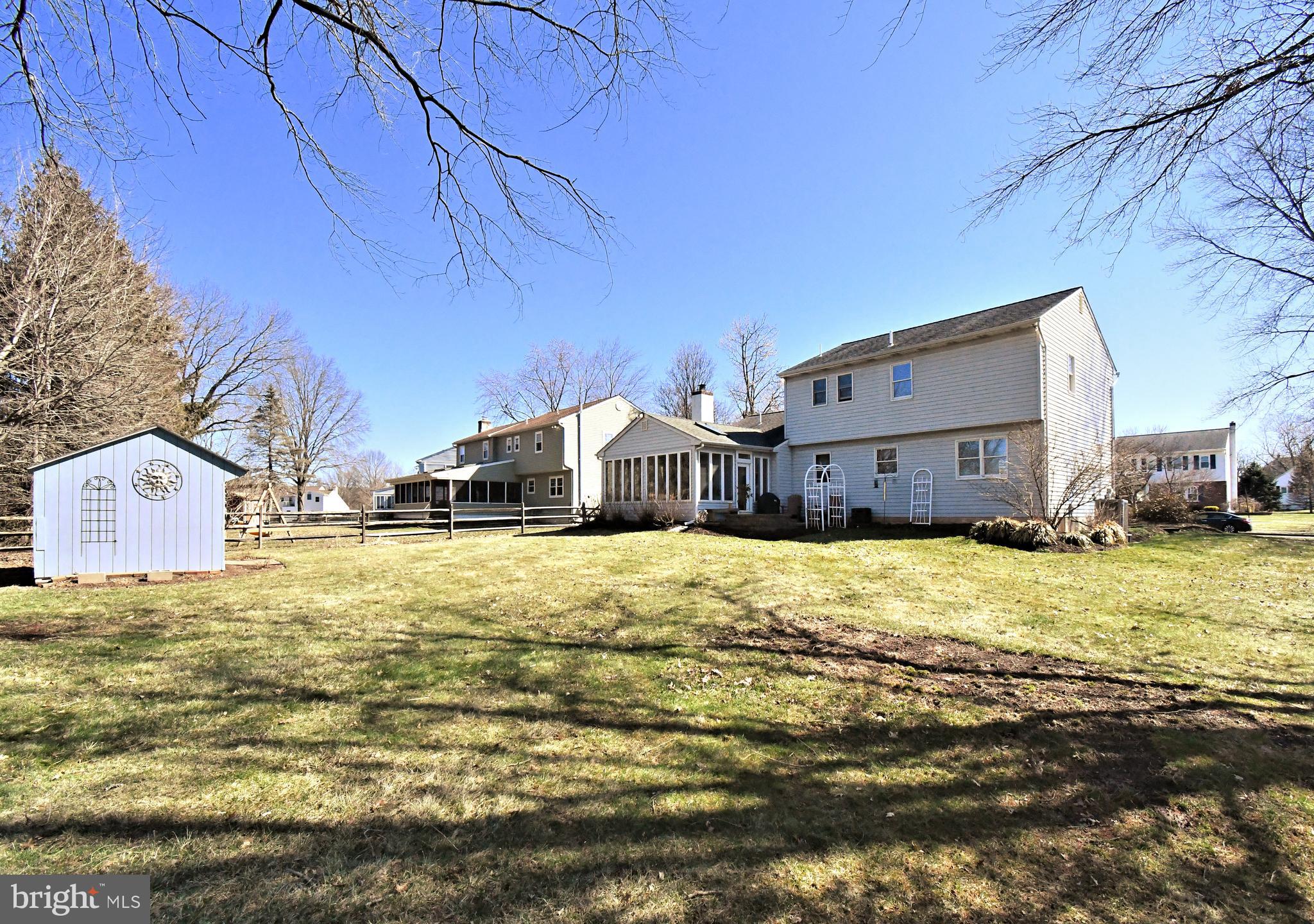 PENNFIELD MANOR - Residential