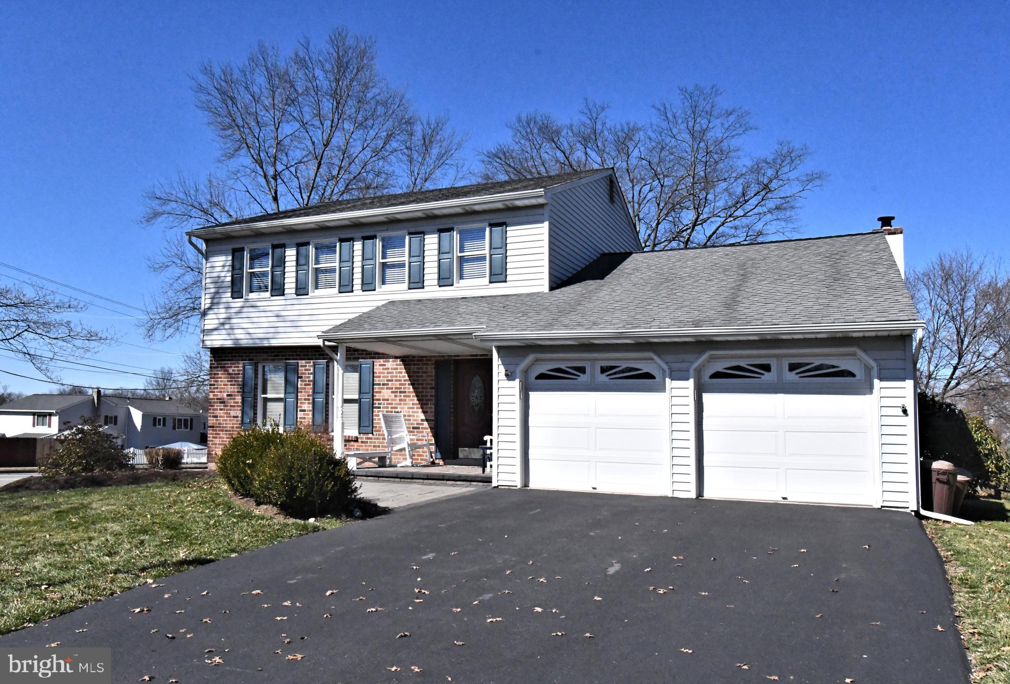 PENNFIELD MANOR - Residential