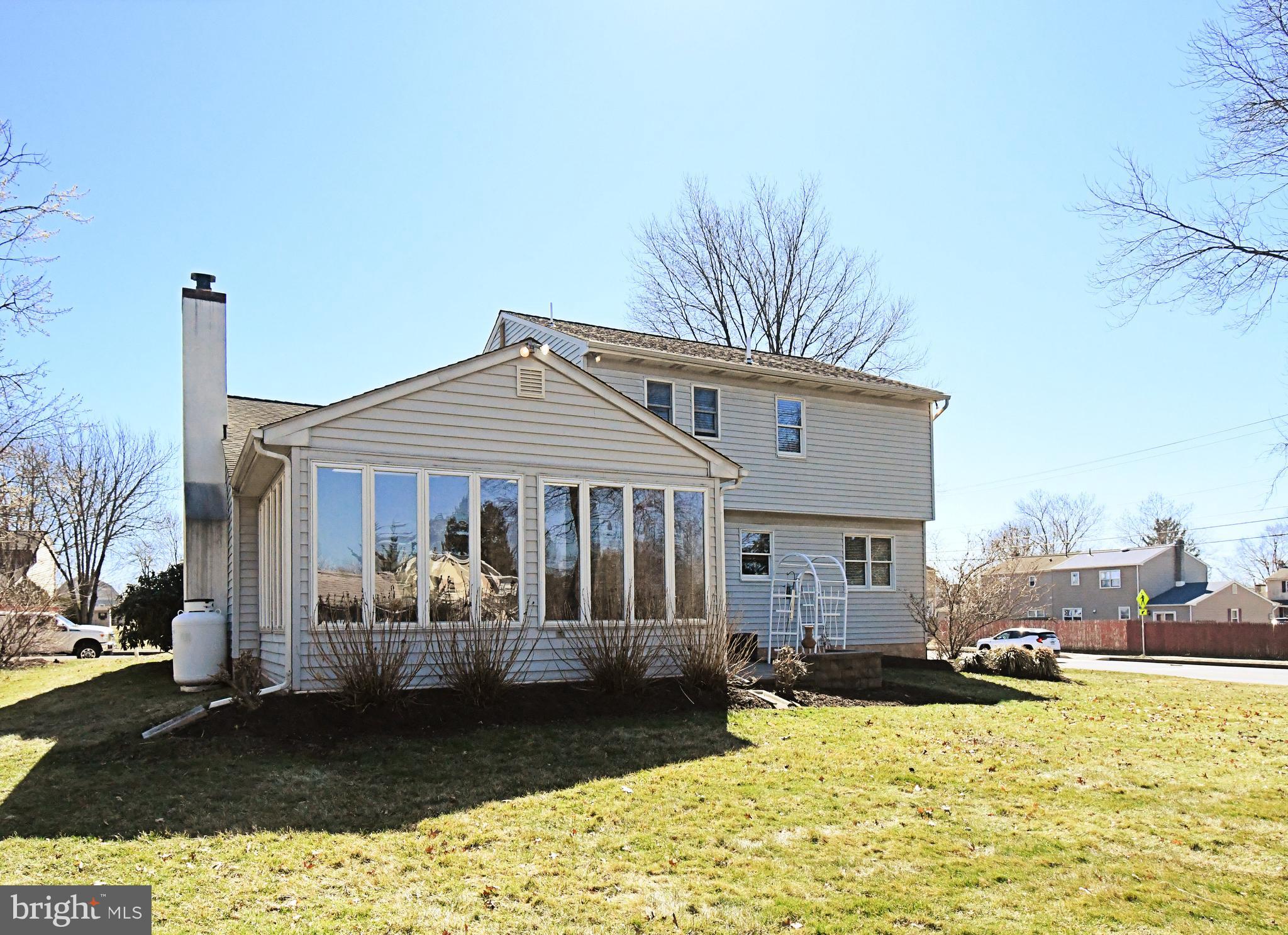 PENNFIELD MANOR - Residential