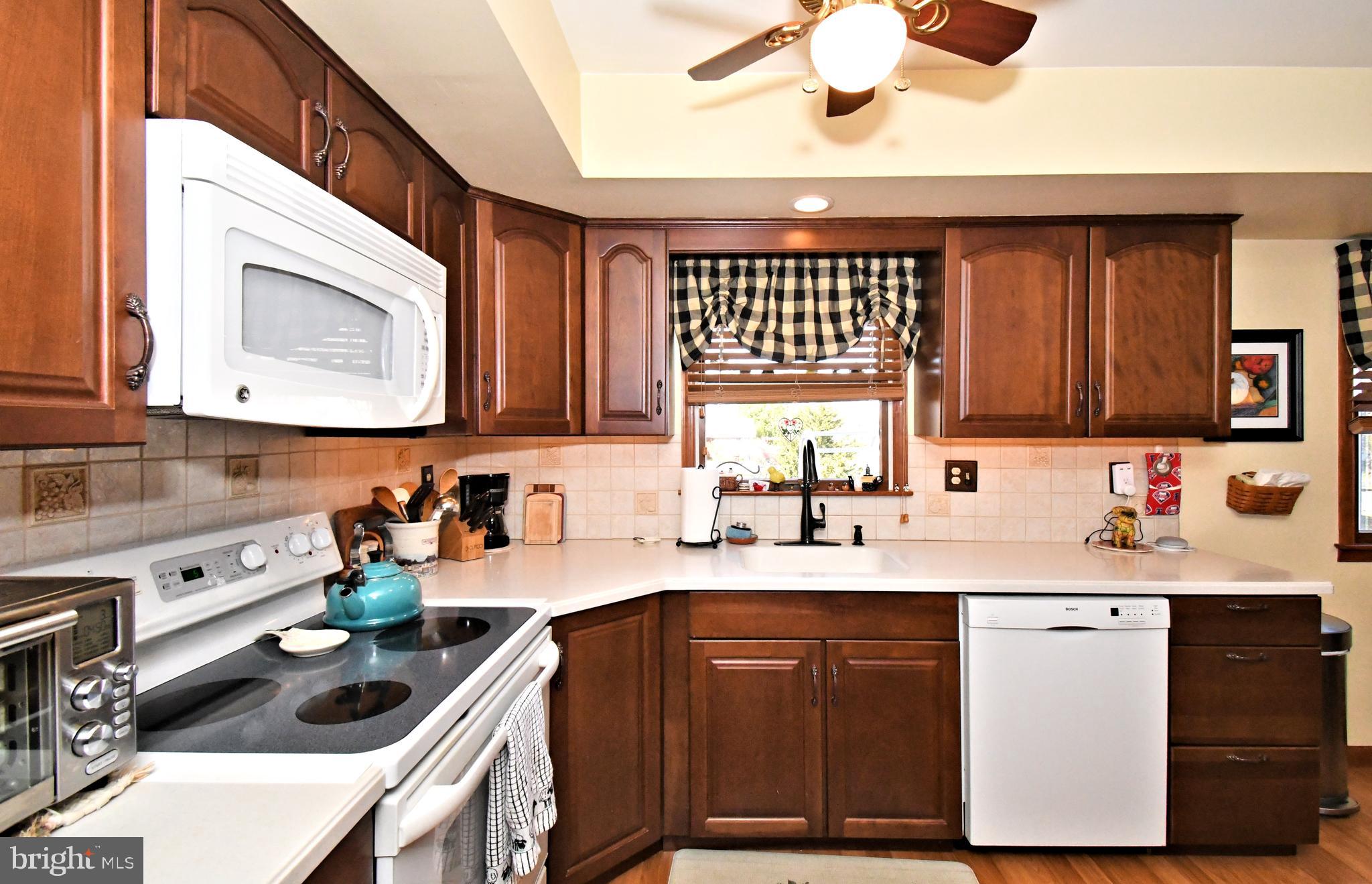 PENNFIELD MANOR - Residential