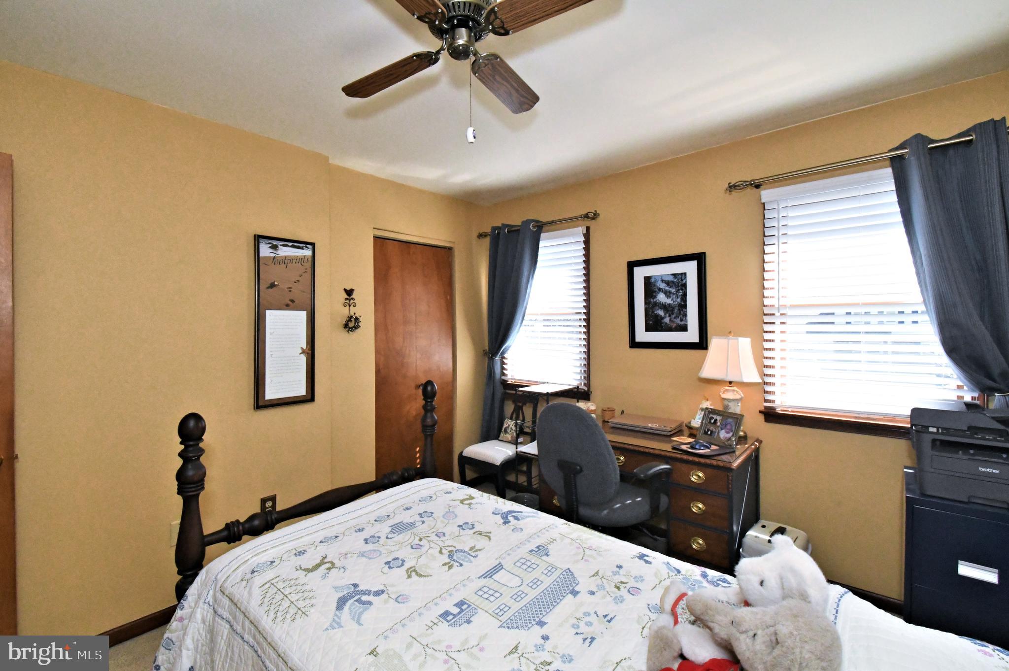 PENNFIELD MANOR - Residential