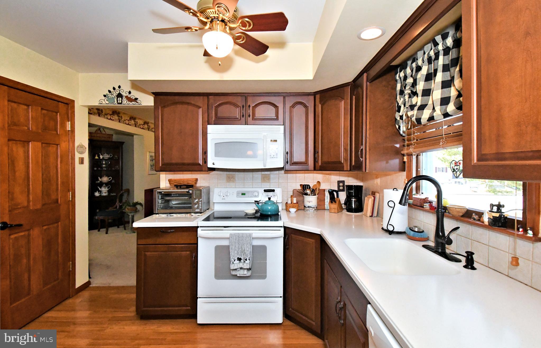 PENNFIELD MANOR - Residential