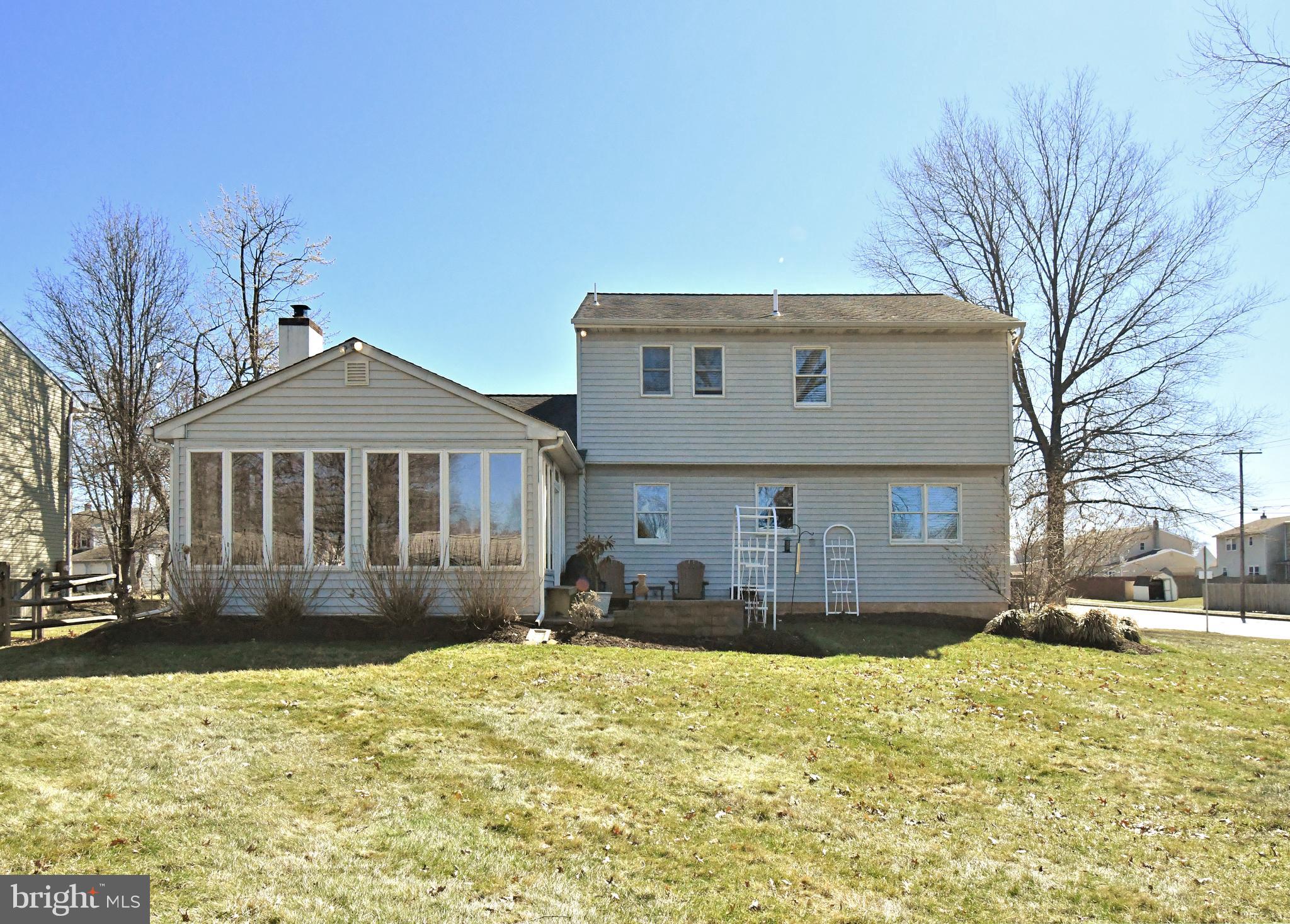 PENNFIELD MANOR - Residential