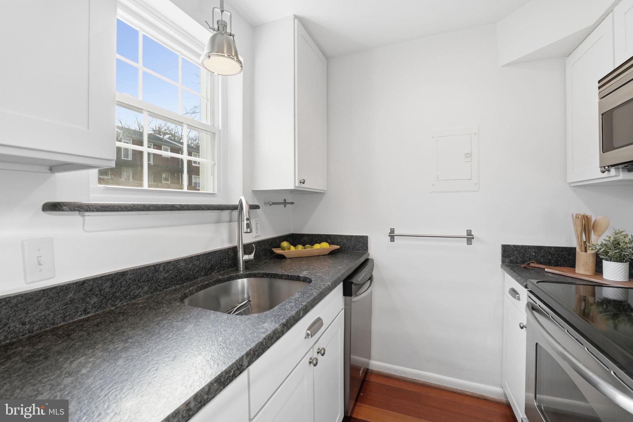 4614 28TH ROAD B S B