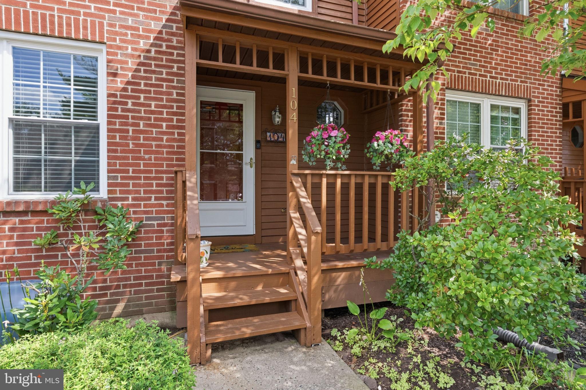 104 MULBERRY COURT