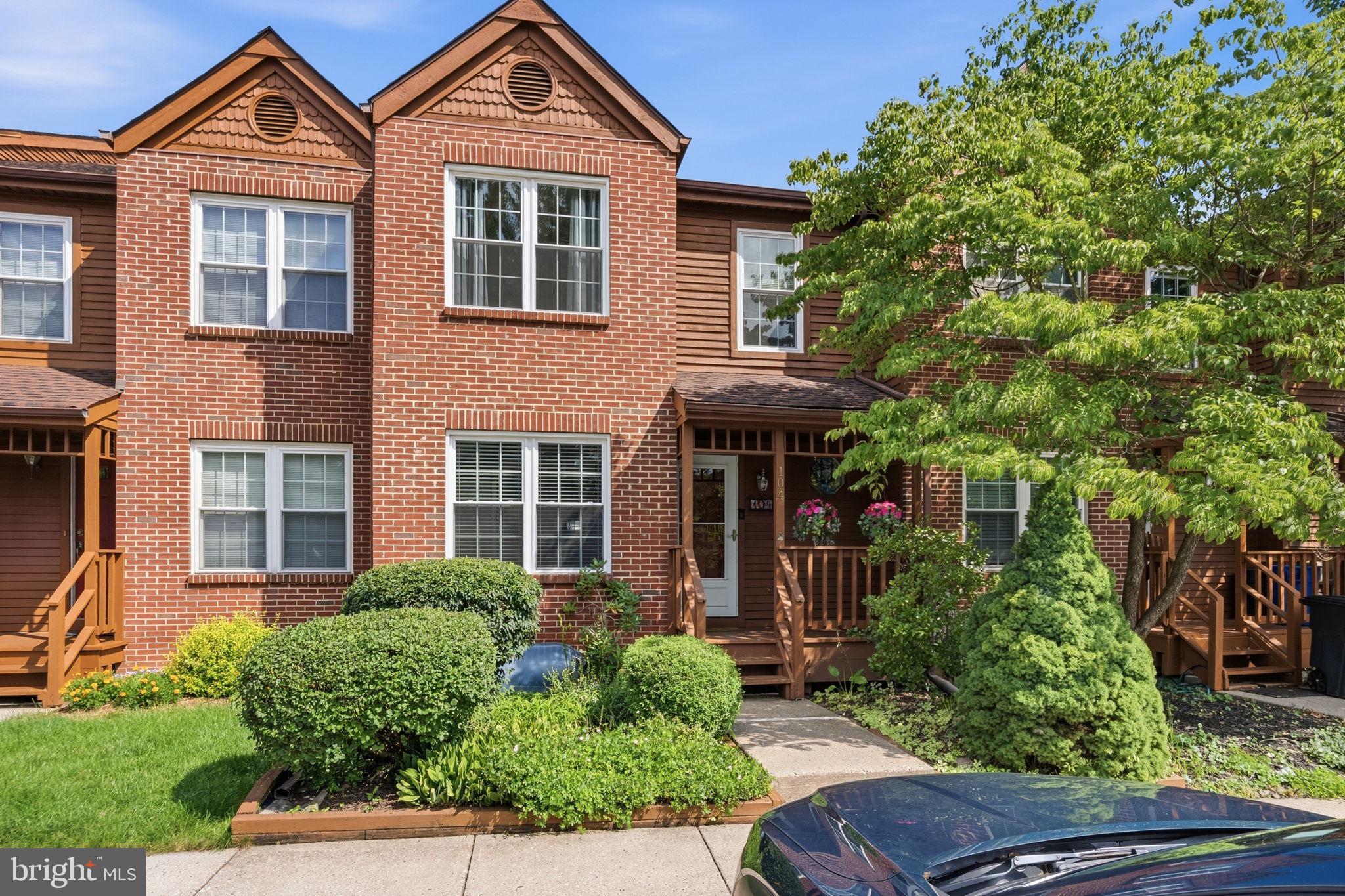 104 MULBERRY COURT