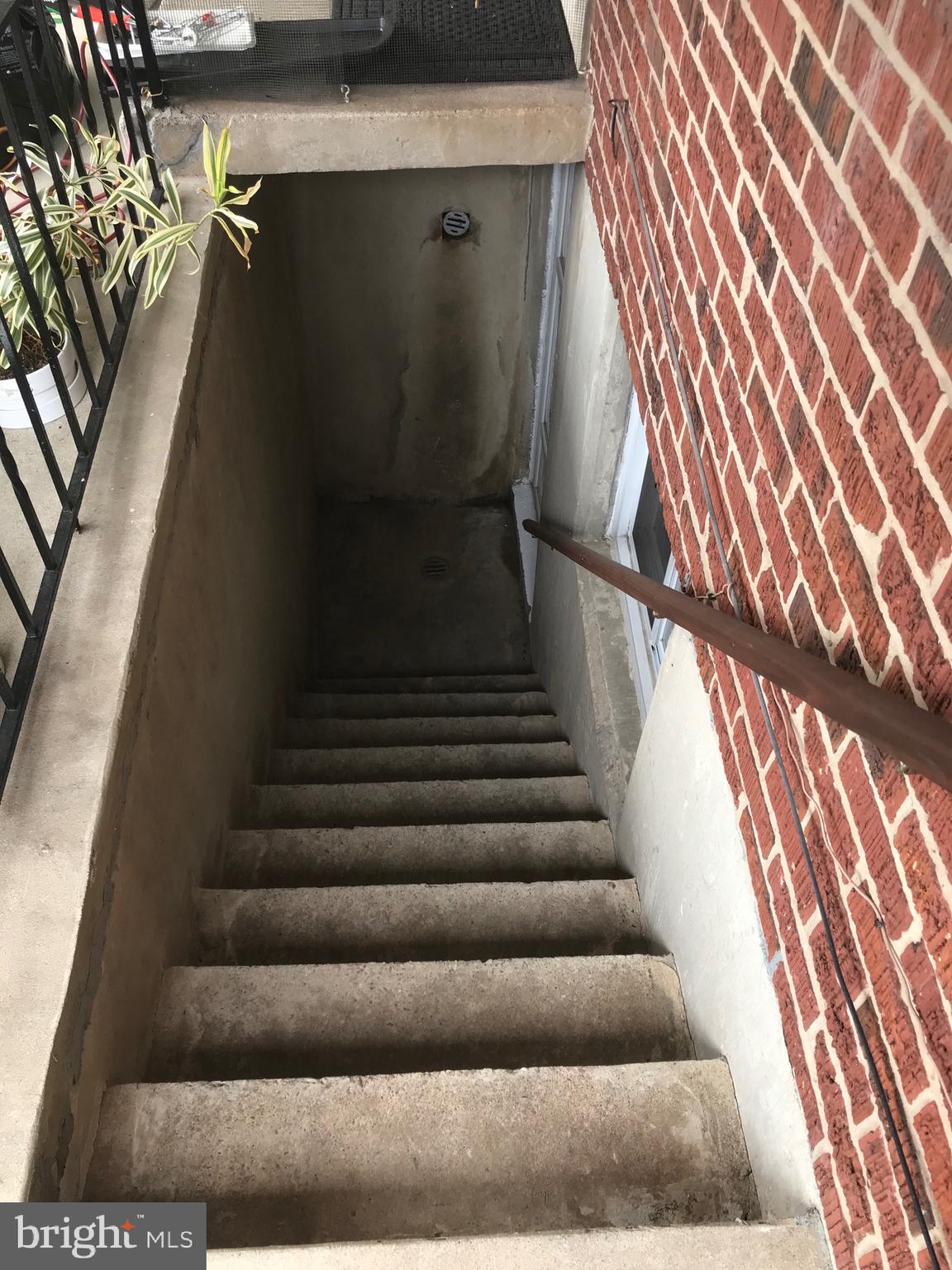 EASTCREST - Residential