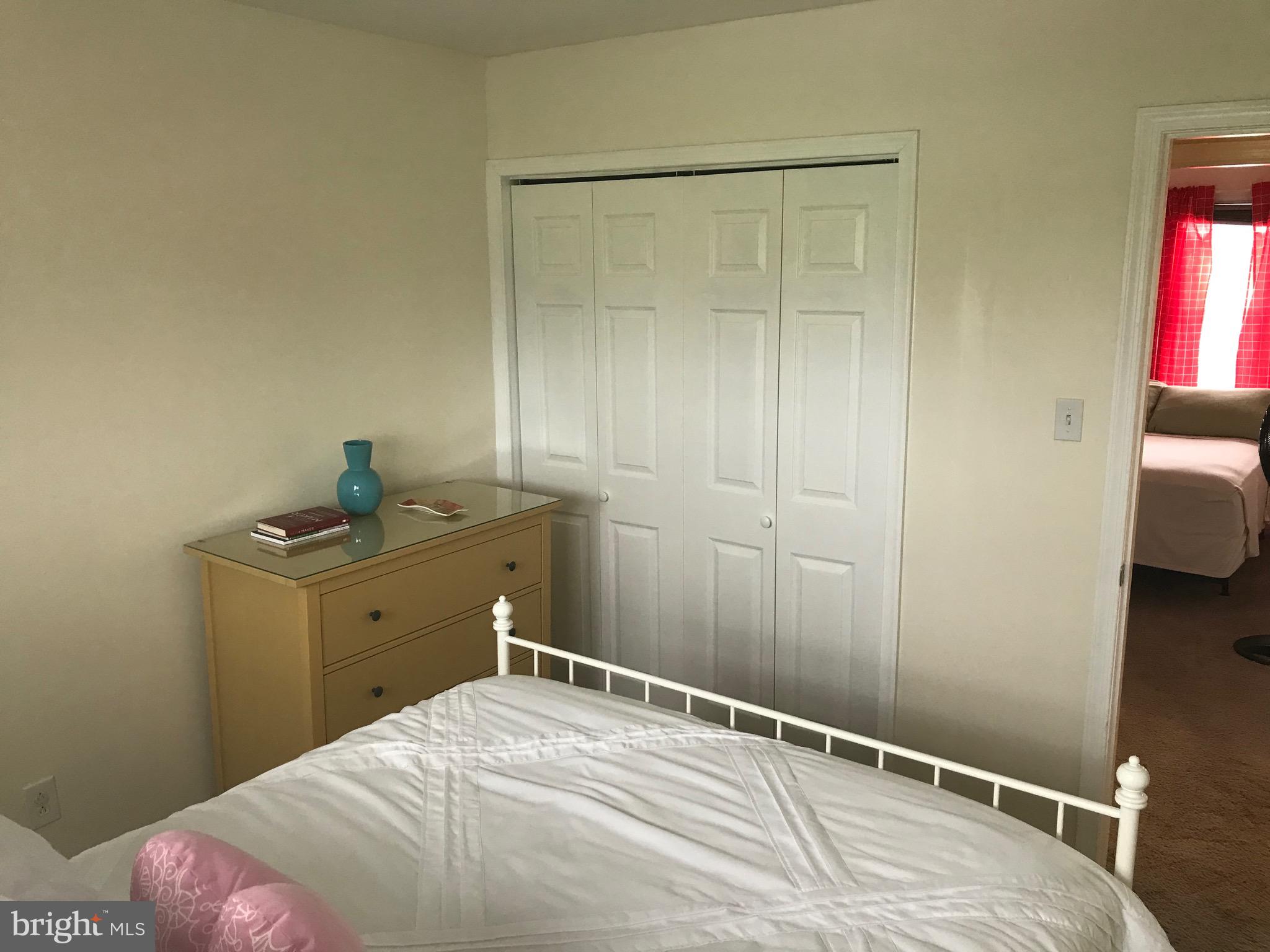 EASTCREST - Residential