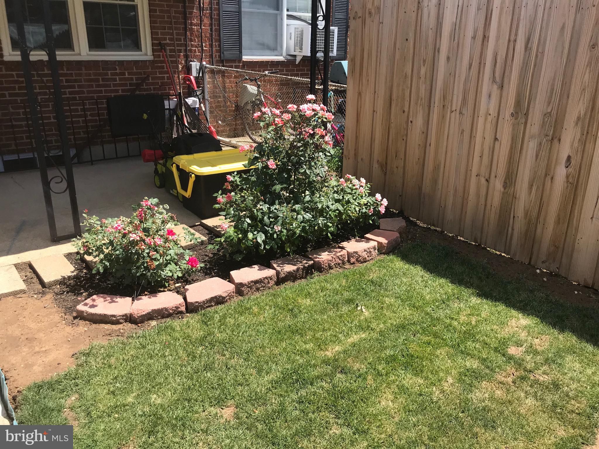 EASTCREST - Residential