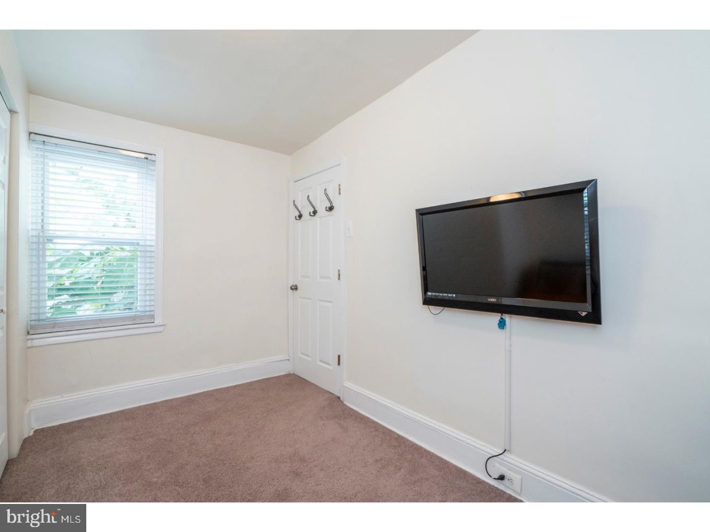 GRADUATE HOSPITAL - Residential Lease