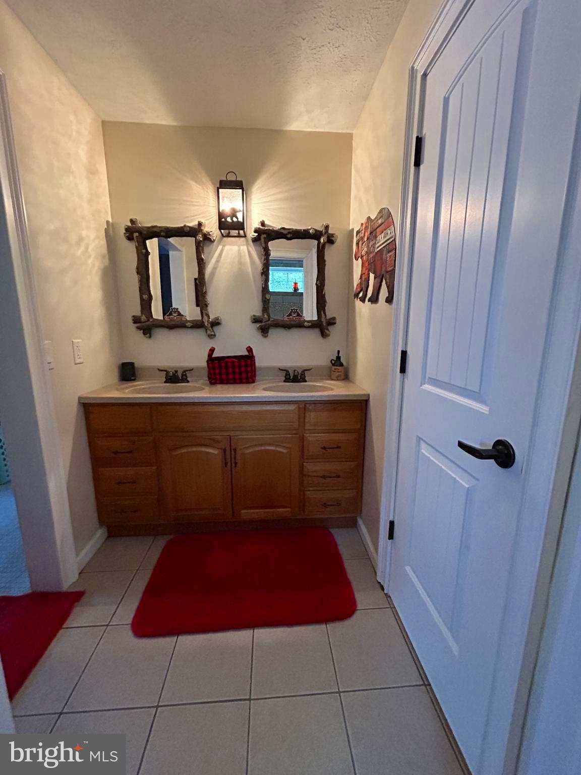 MOUNT POCOHONTAS - Residential