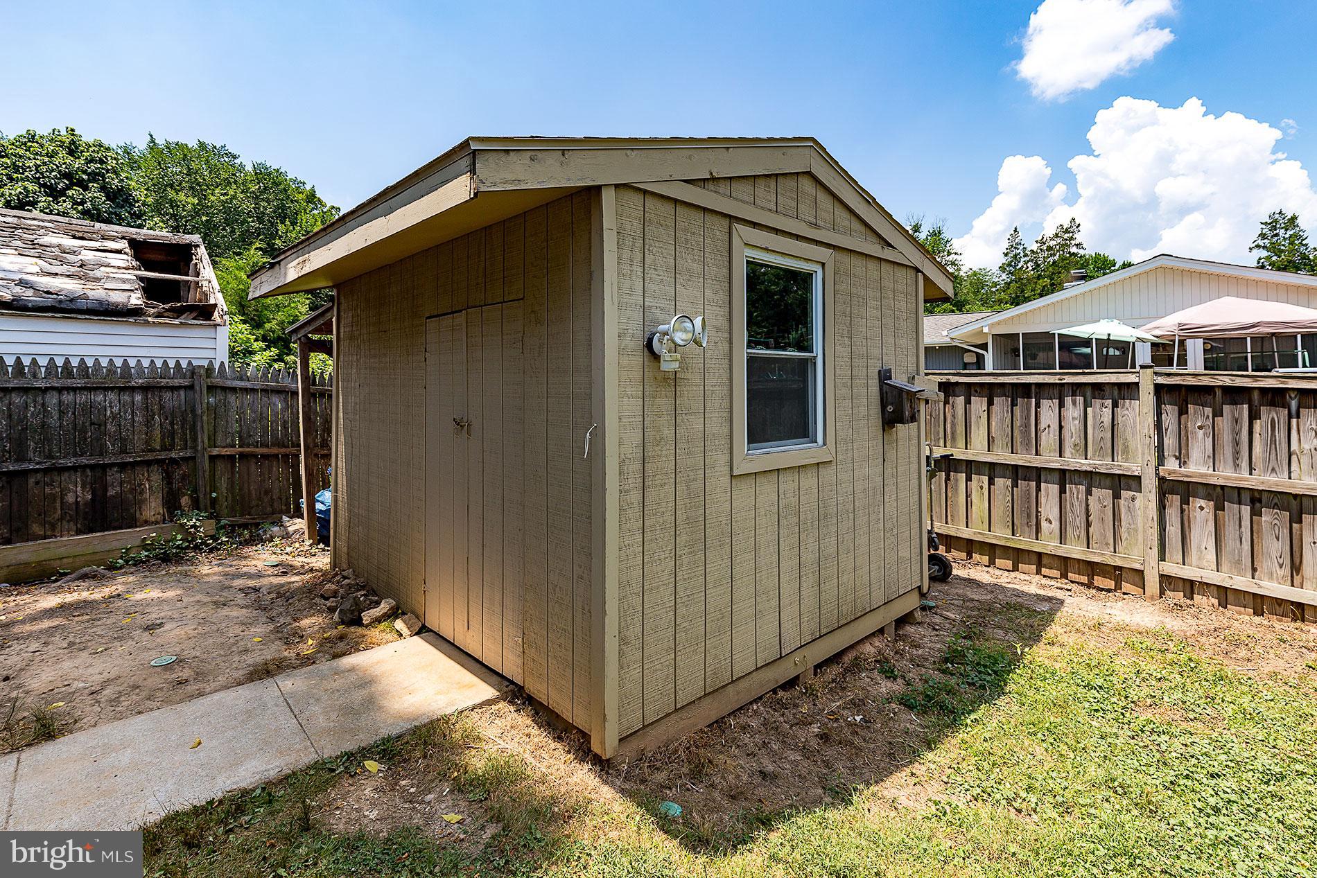 VAN DE VANTER FARM - Residential