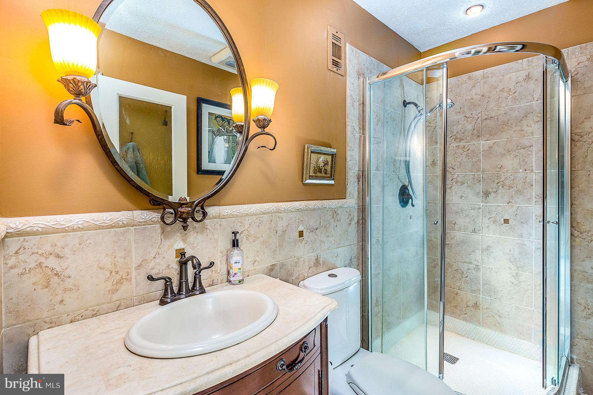 VAN DE VANTER FARM - Residential