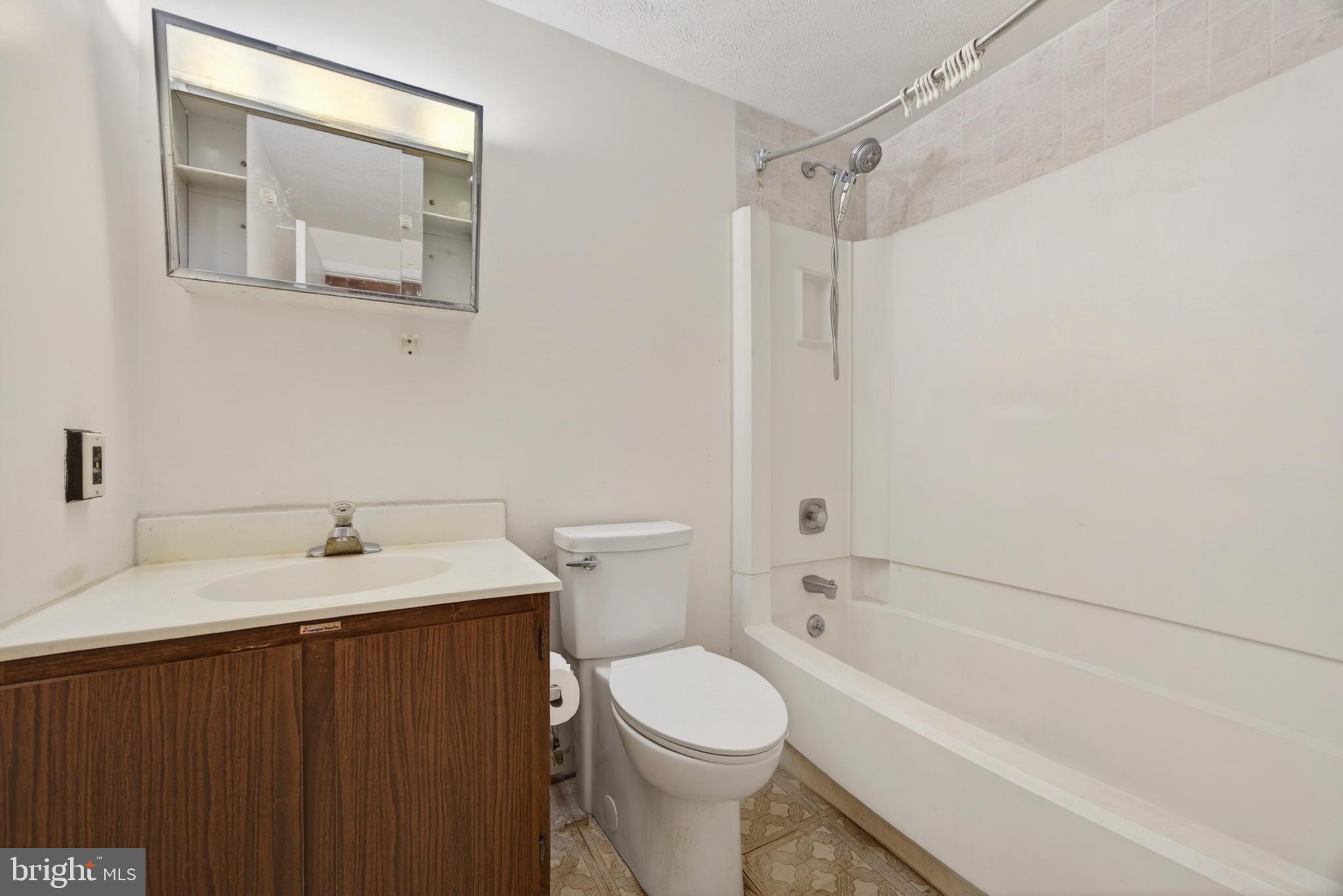 WEDGEWOOD FOREST - Residential