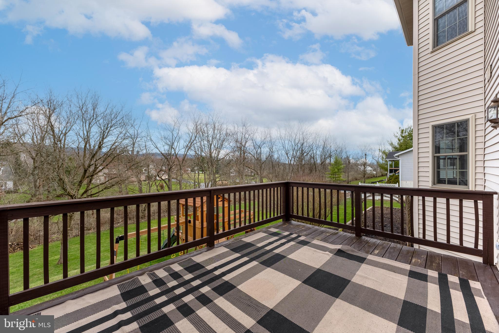 STONEHENGE - Residential