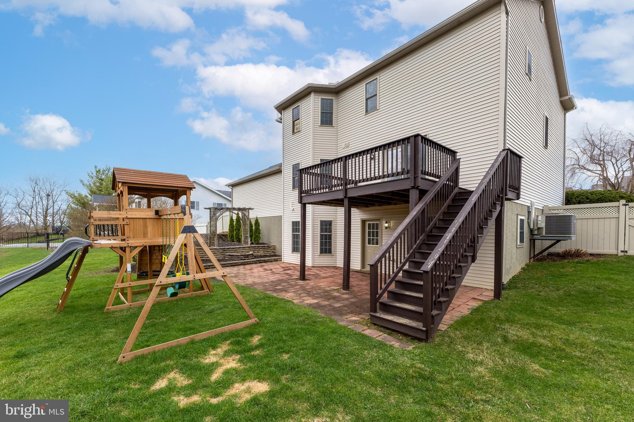 STONEHENGE - Residential