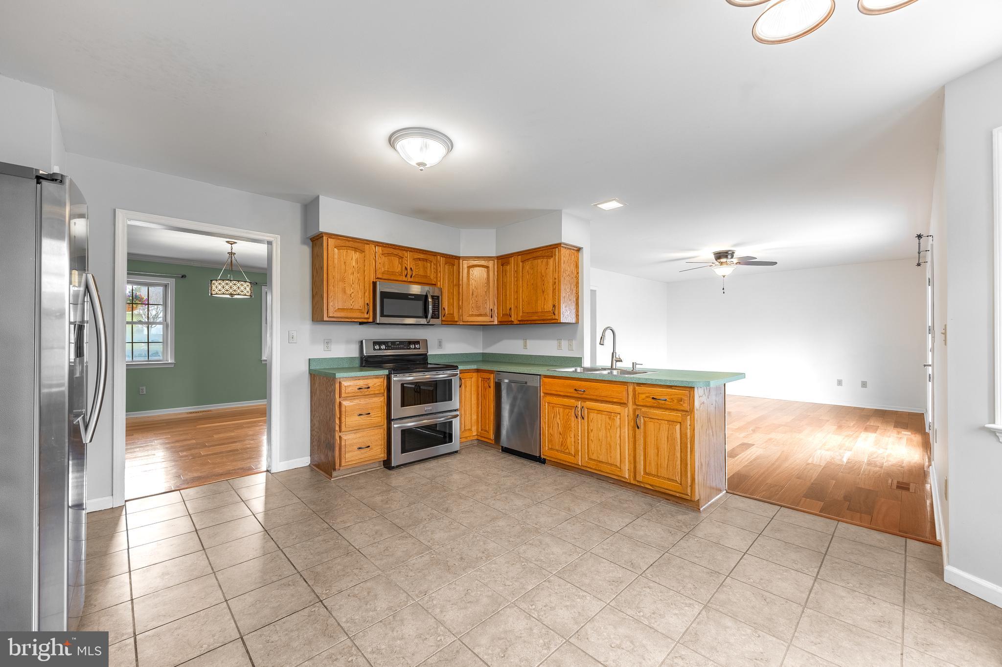 STONEHENGE - Residential