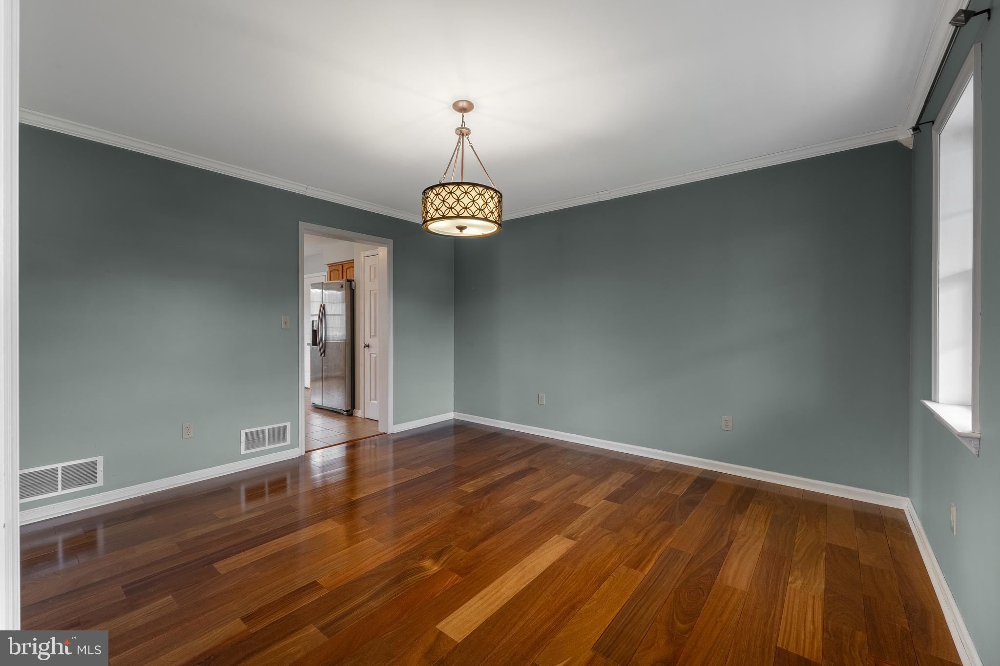 STONEHENGE - Residential