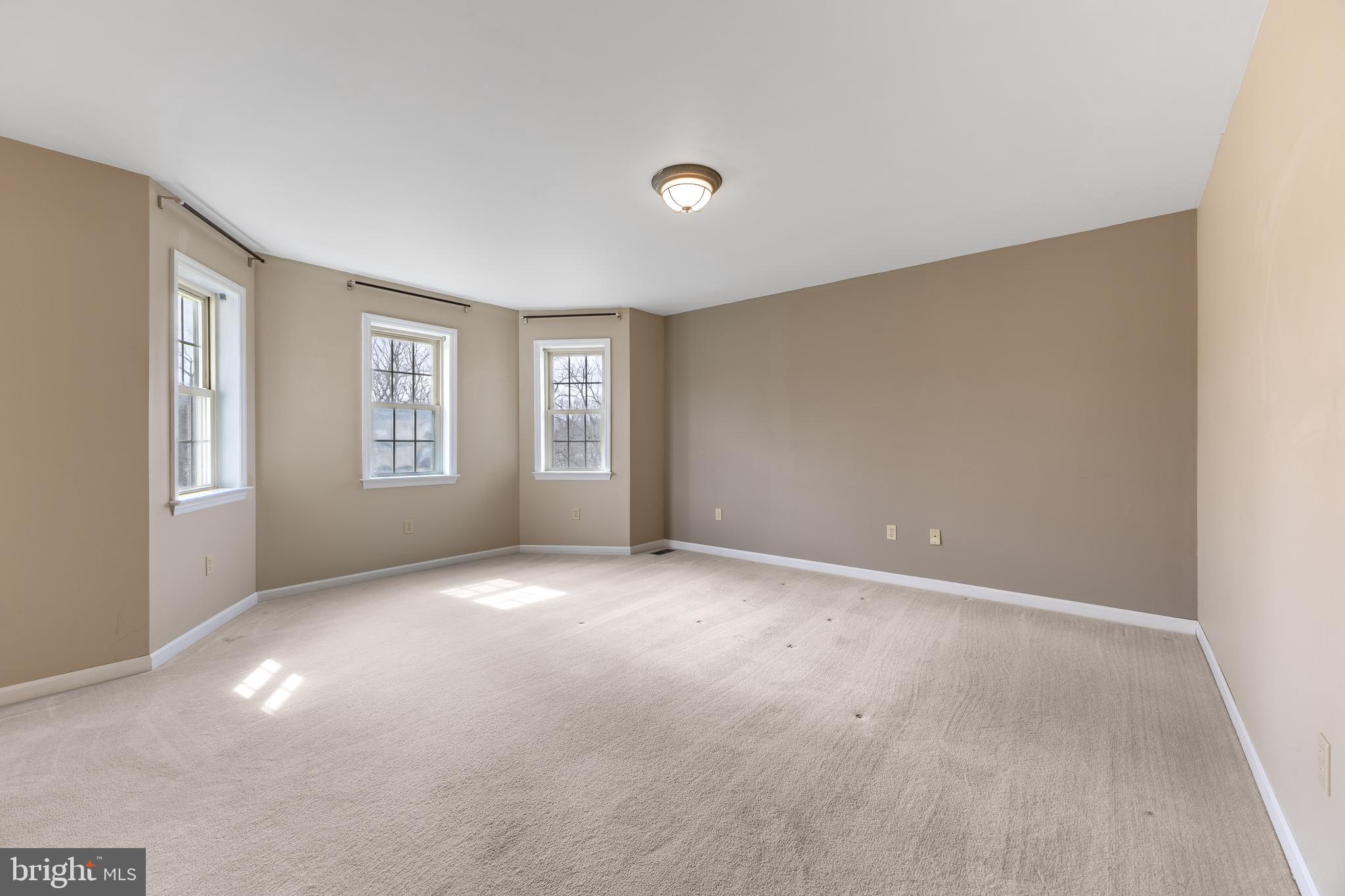 STONEHENGE - Residential