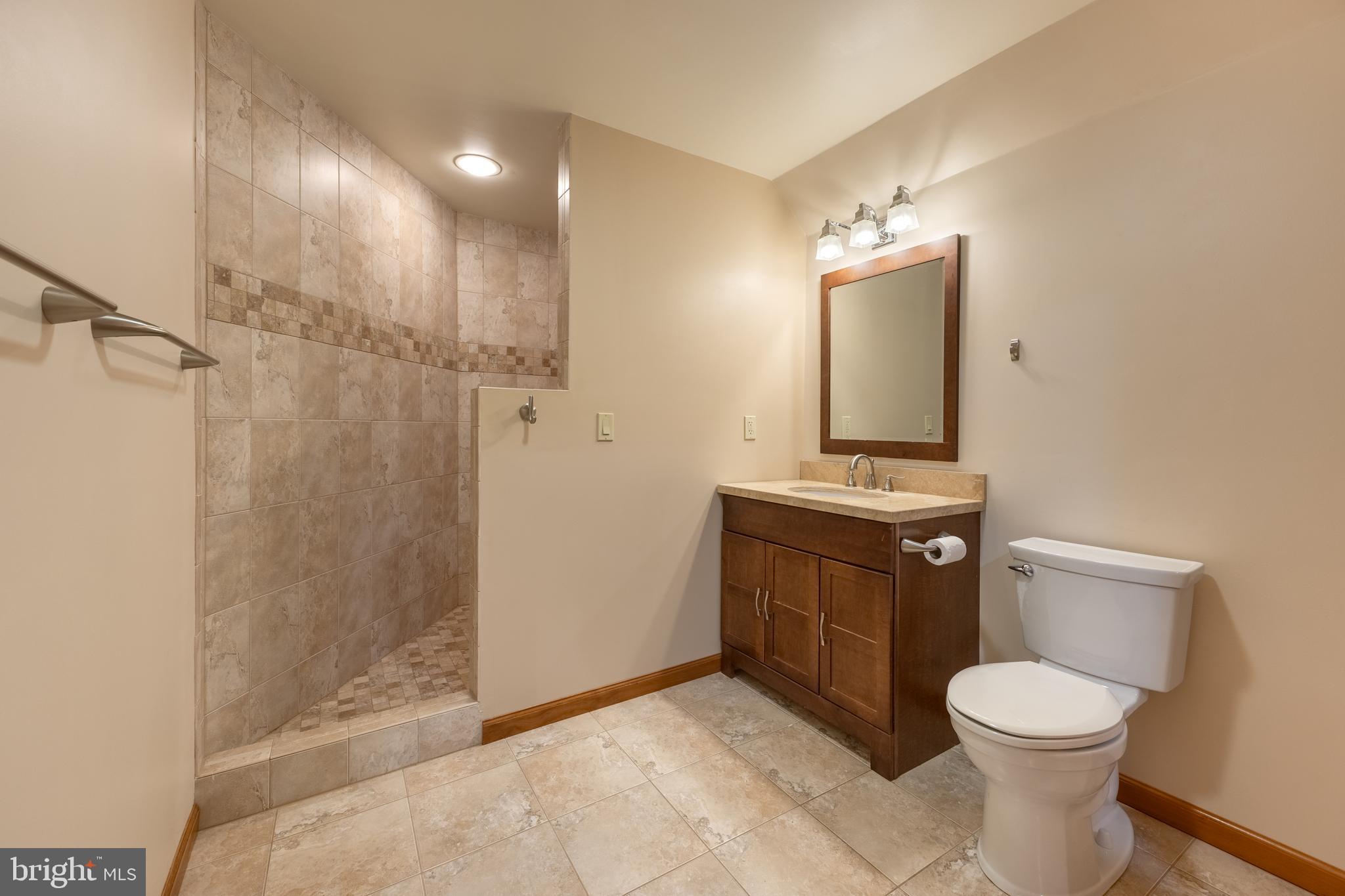 STONEHENGE - Residential