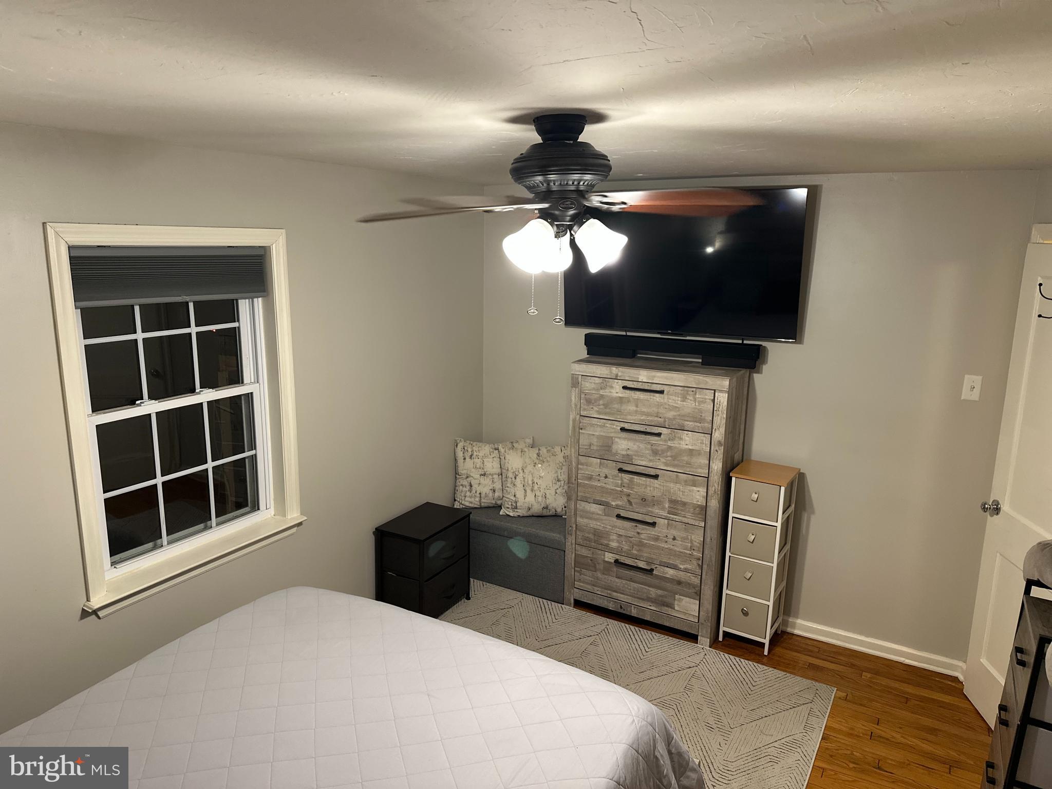 PARK VILLAGE - Residential