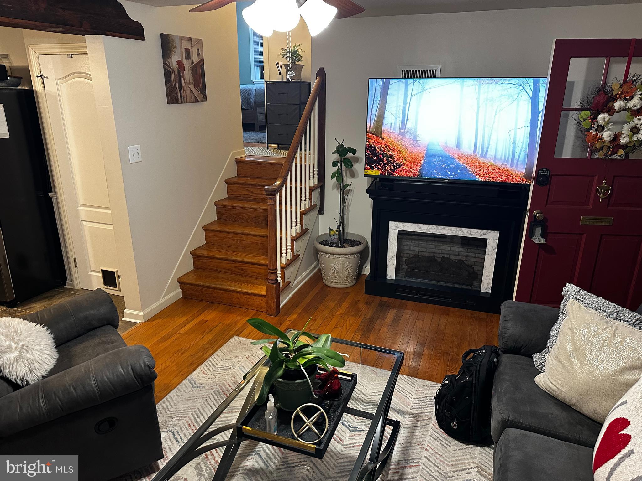 PARK VILLAGE - Residential