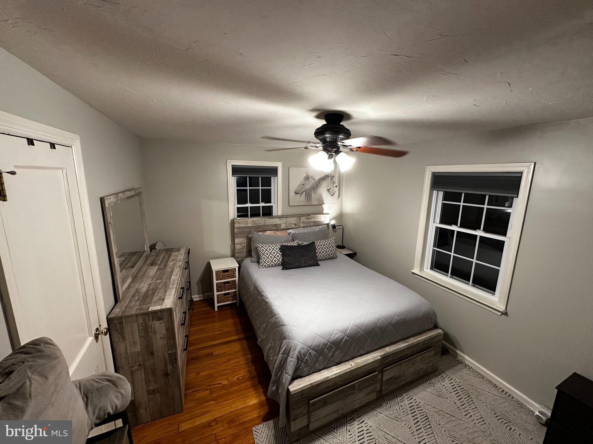 PARK VILLAGE - Residential