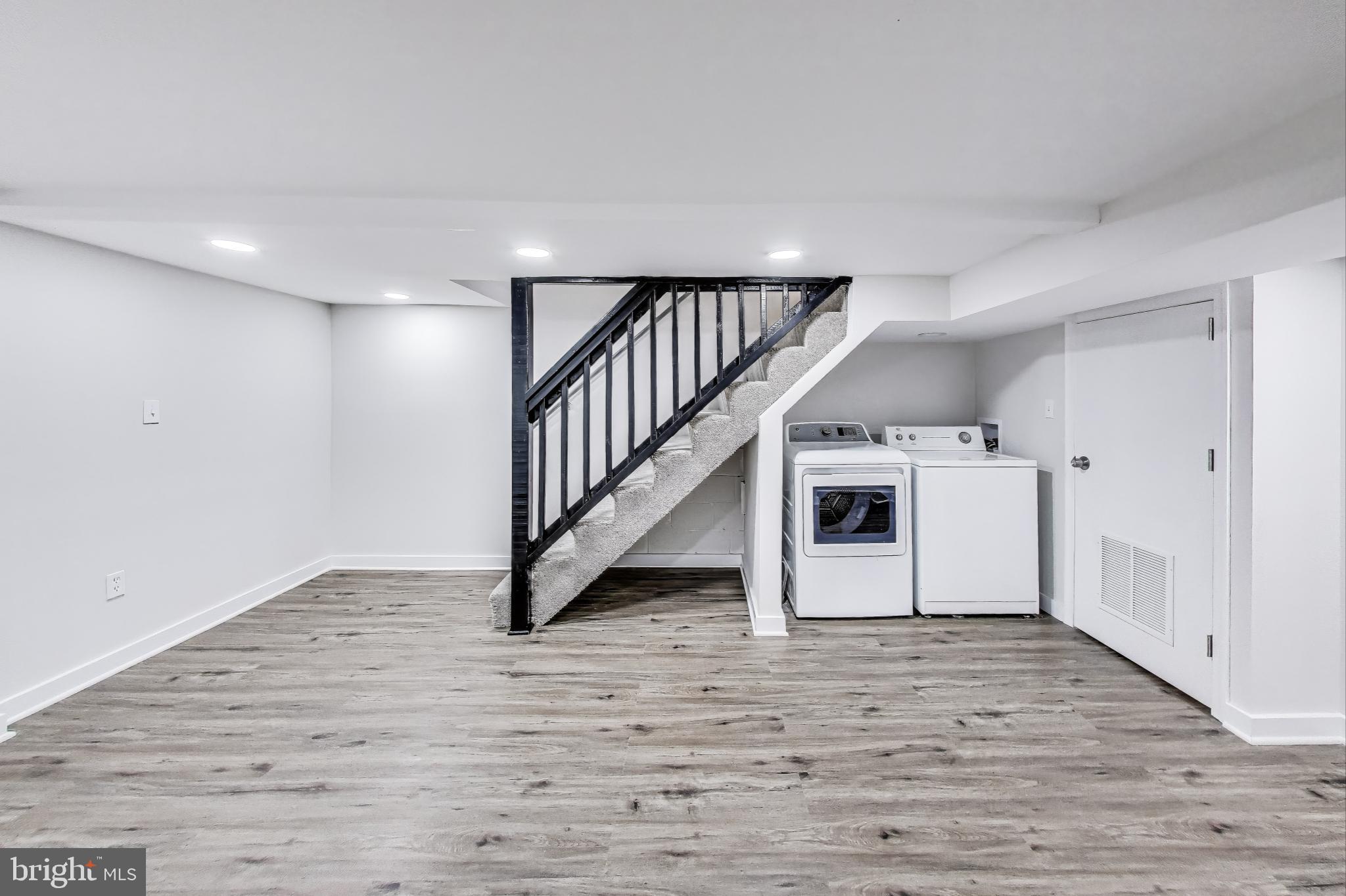 WESTMONT - Residential