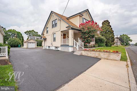 Photo of 306 N Oxford Valley Road, FAIRLESS HILLS, PA 19030 (MLS # PABU2127790)