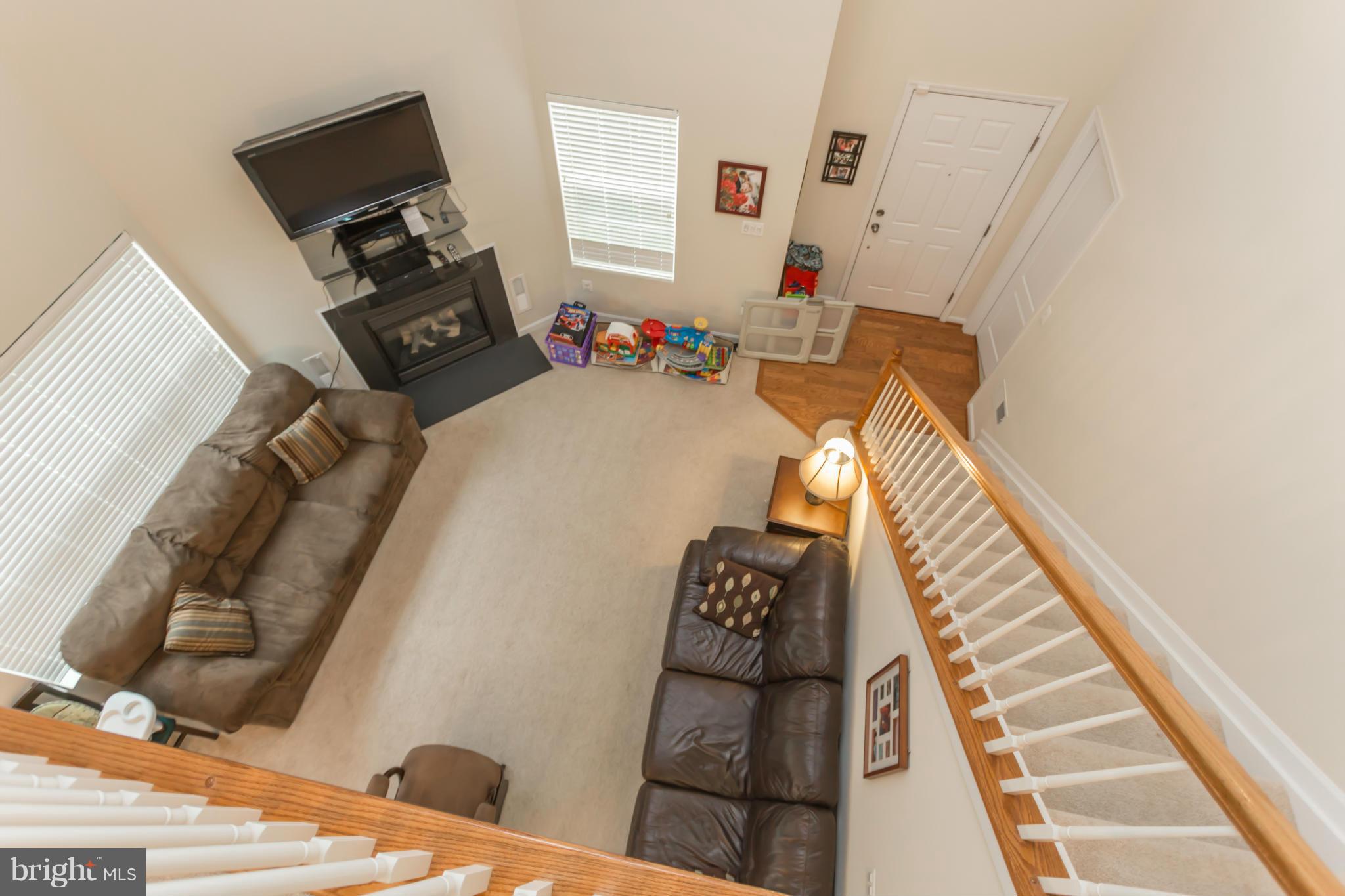 CHATSWORTH VILLAGE CONDO - Residential