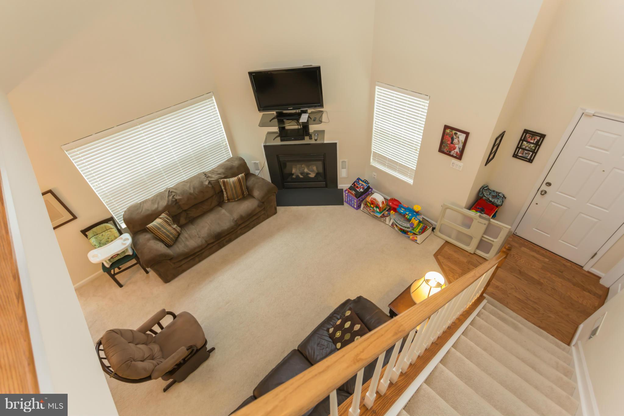 CHATSWORTH VILLAGE CONDO - Residential