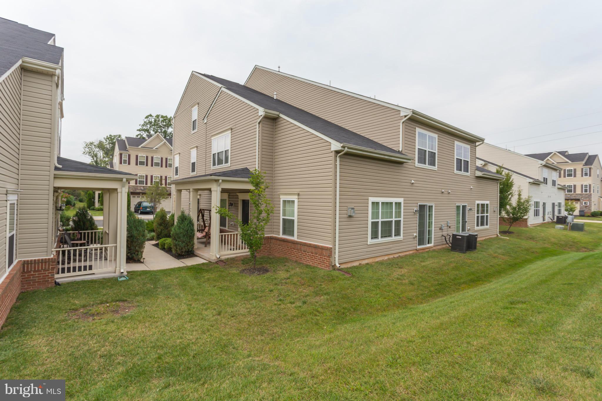 CHATSWORTH VILLAGE CONDO - Residential