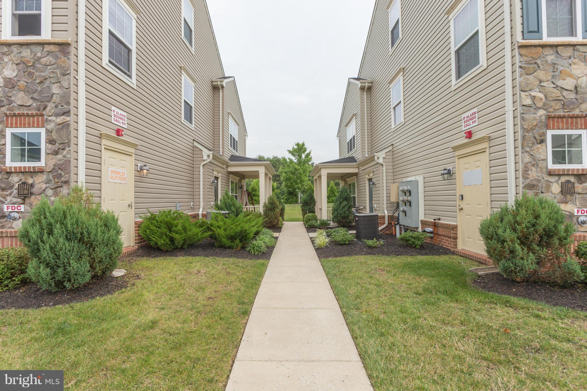 CHATSWORTH VILLAGE CONDO - Residential