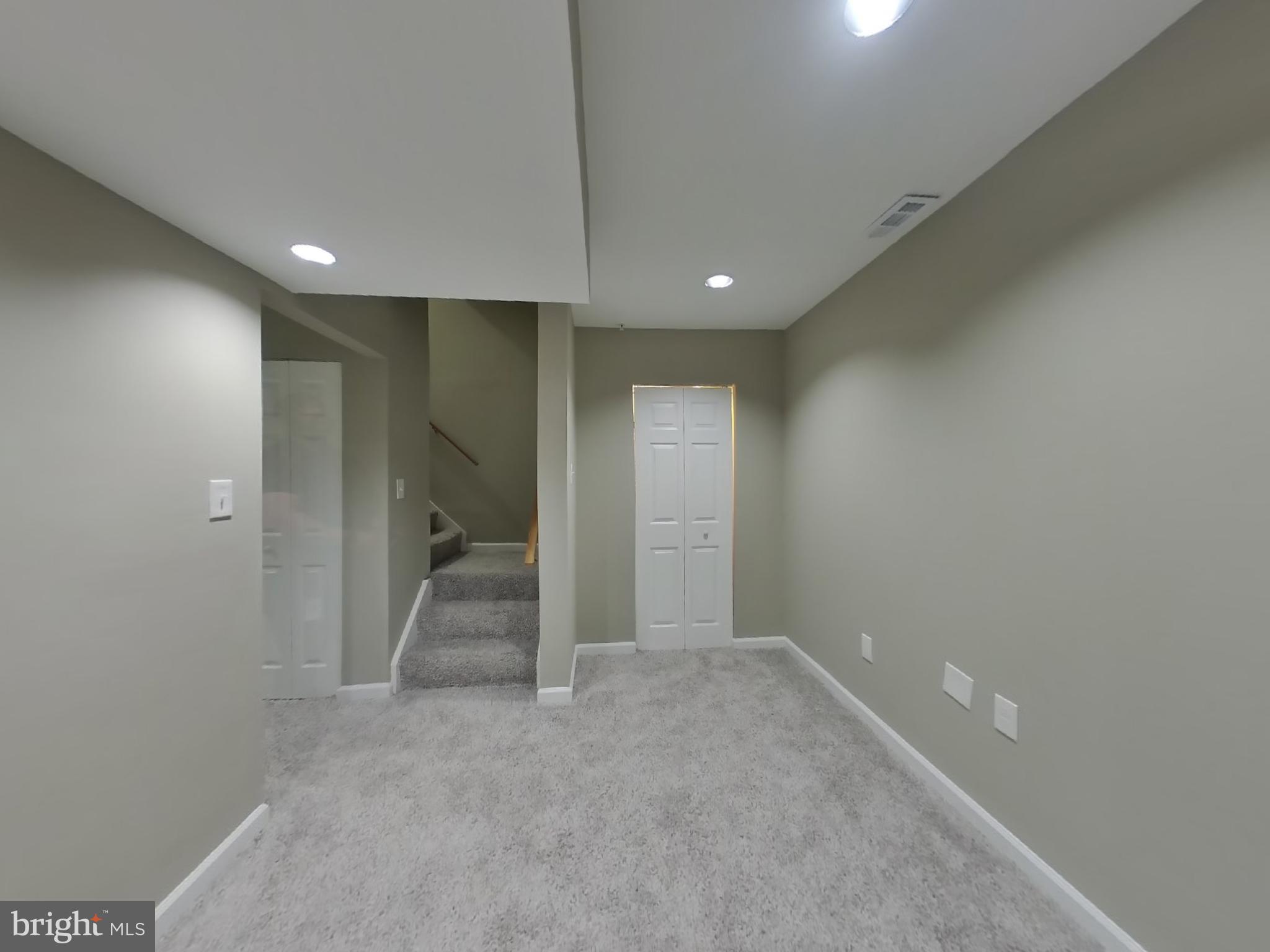 SOUTHVIEW - Residential Lease