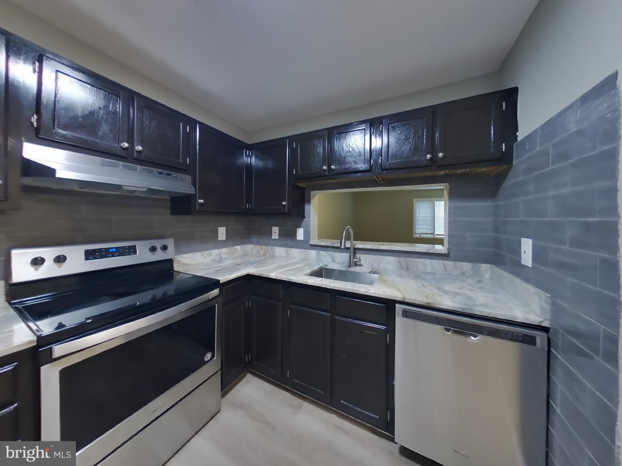 SOUTHVIEW - Residential Lease