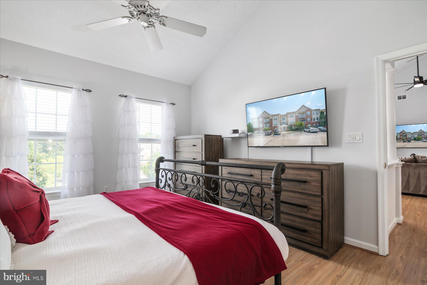 PINEY ORCHARD - Residential