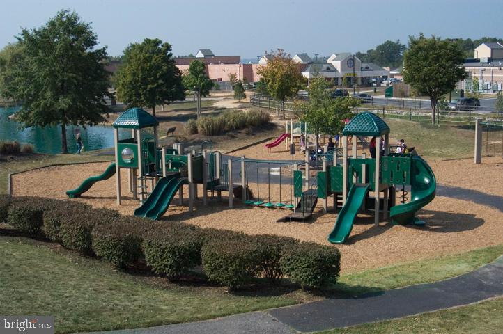 PINEY ORCHARD - Residential