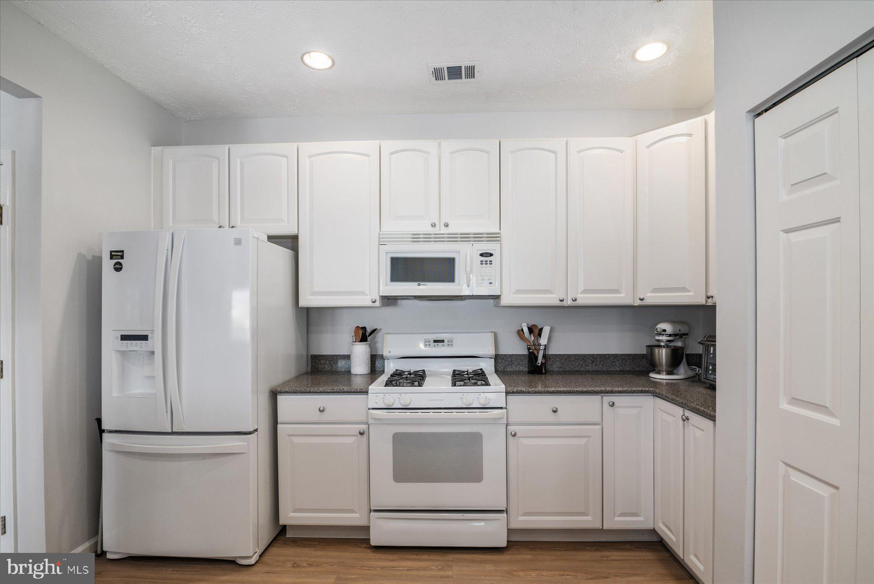 PINEY ORCHARD - Residential